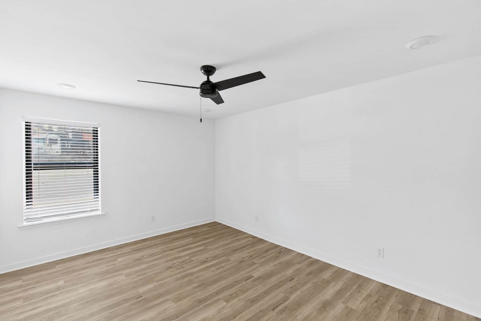 Birmingham Apartment: 3801 Green Valley Drive