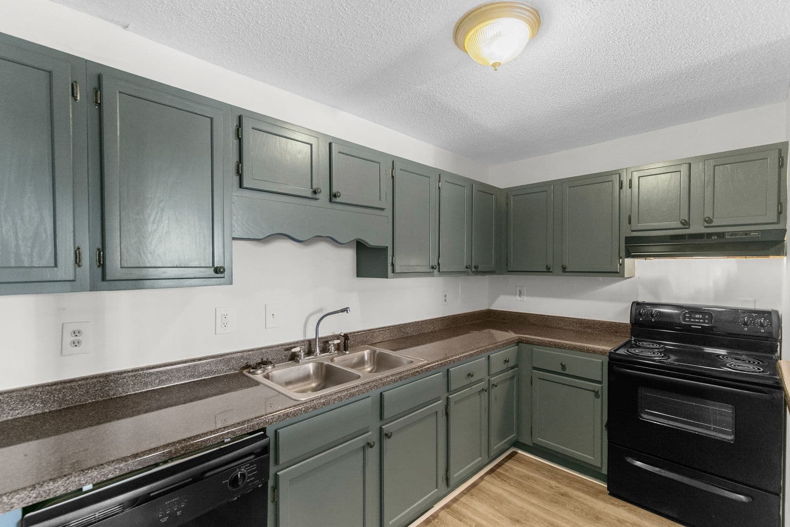 Birmingham Apartment: 1620 11th Place S