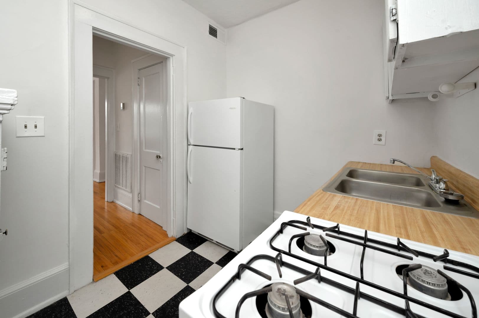 Birmingham Apartment: 1226-1228 29th Street South