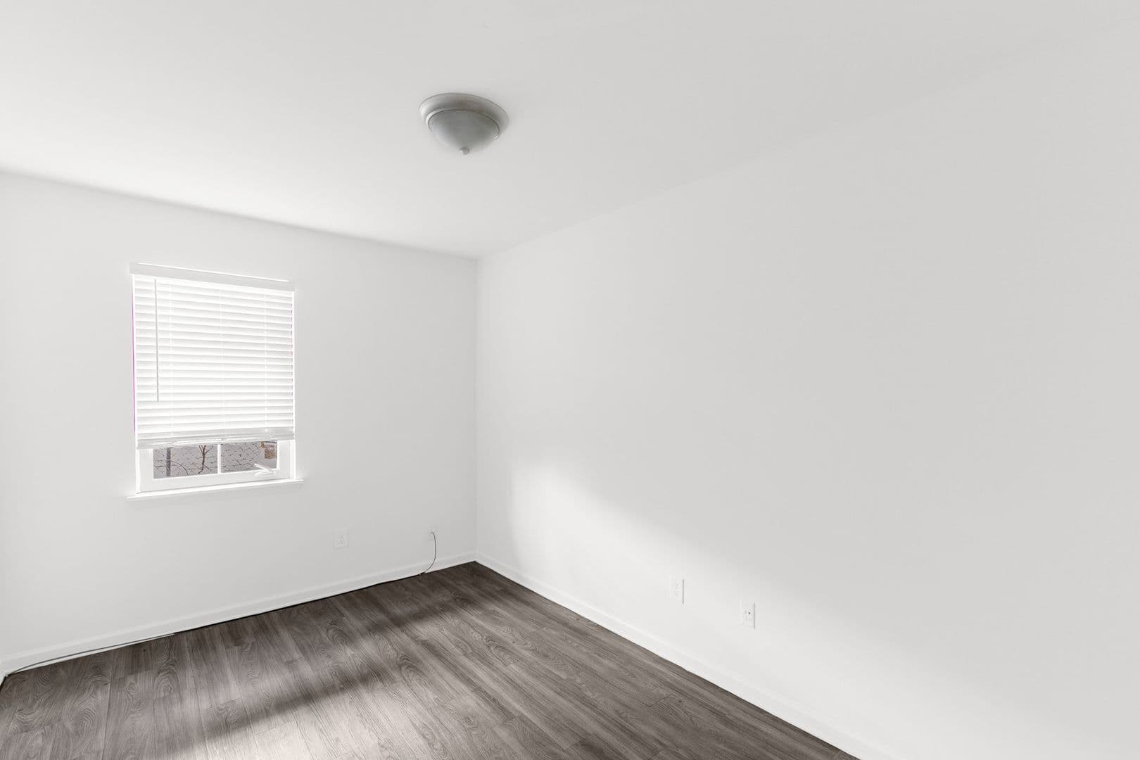 Birmingham Apartment: 4237-4241 5th Ave S