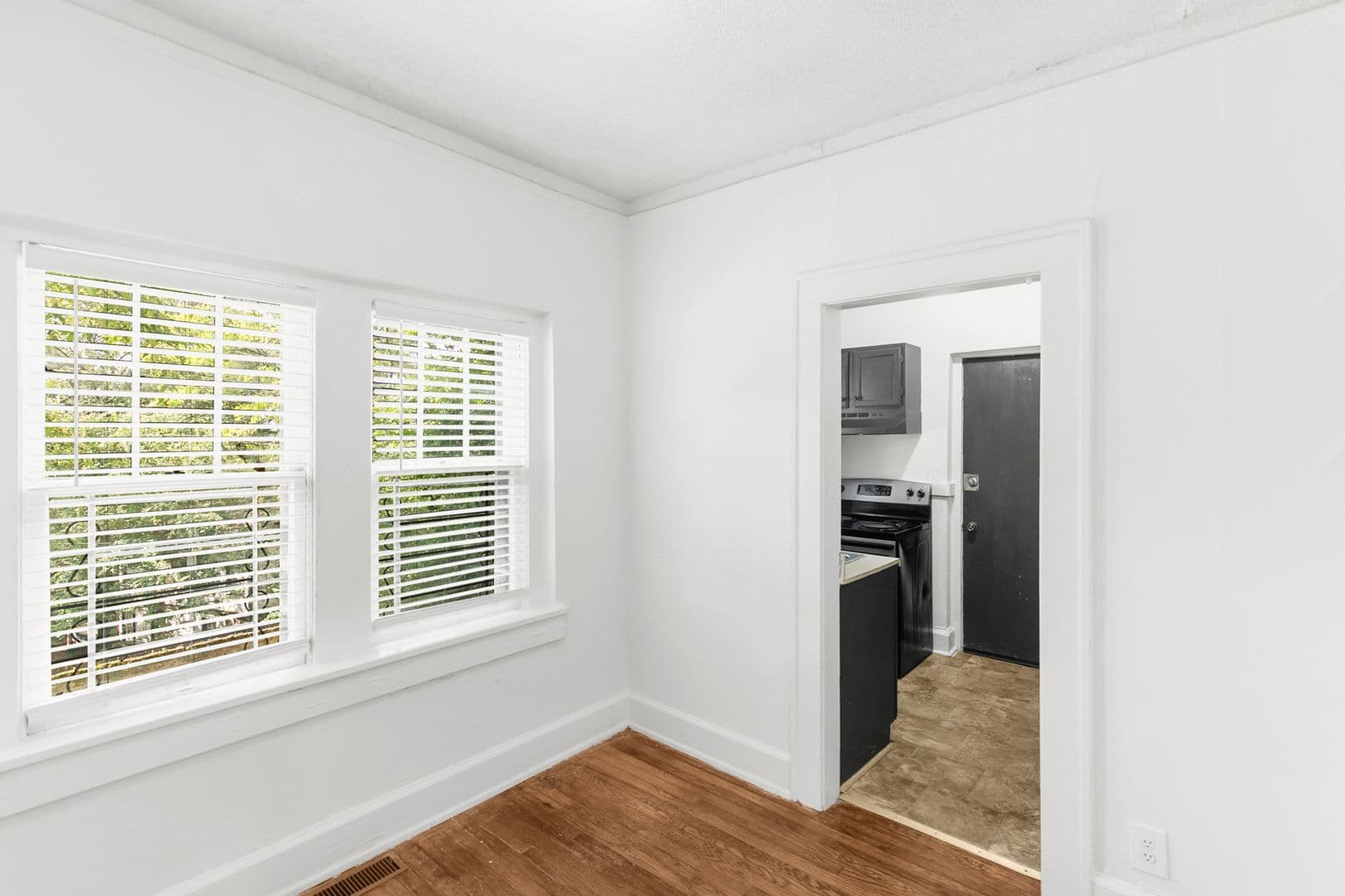 Birmingham Apartment: 1855 16th Ave S