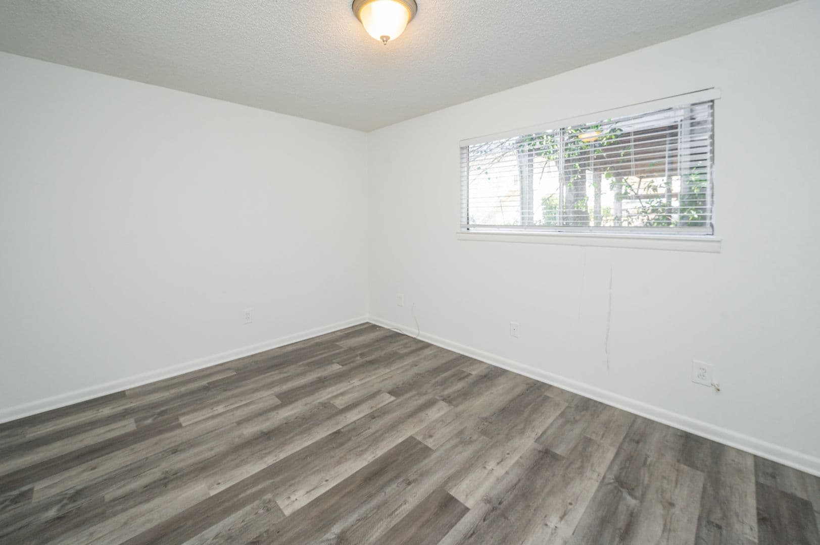 Birmingham Apartment: 3320 Cliff Road