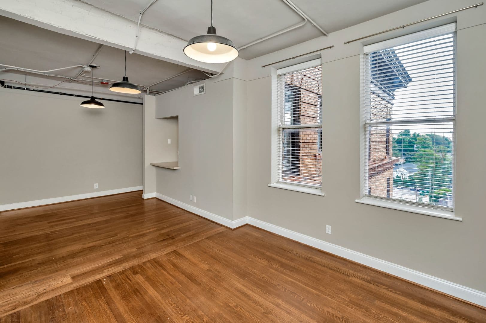 Birmingham Apartment: 1124 20th Street South