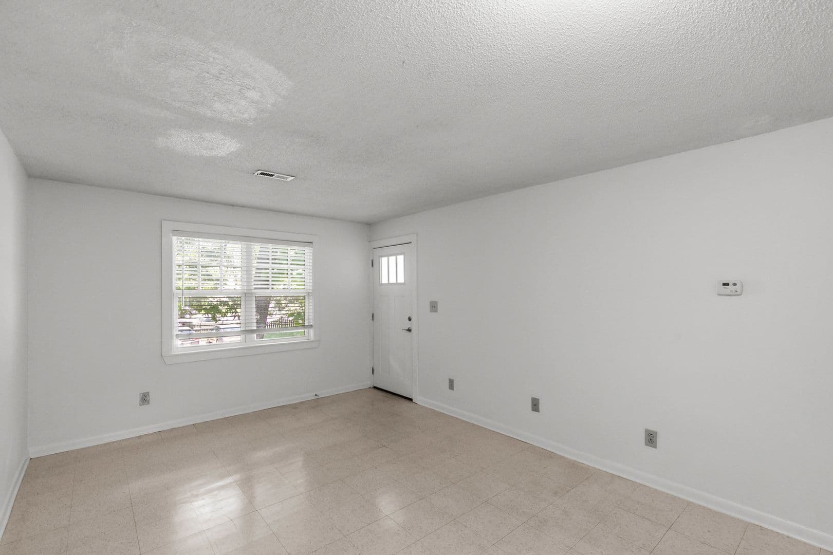 Birmingham Apartment: 4112 5th Avenue S