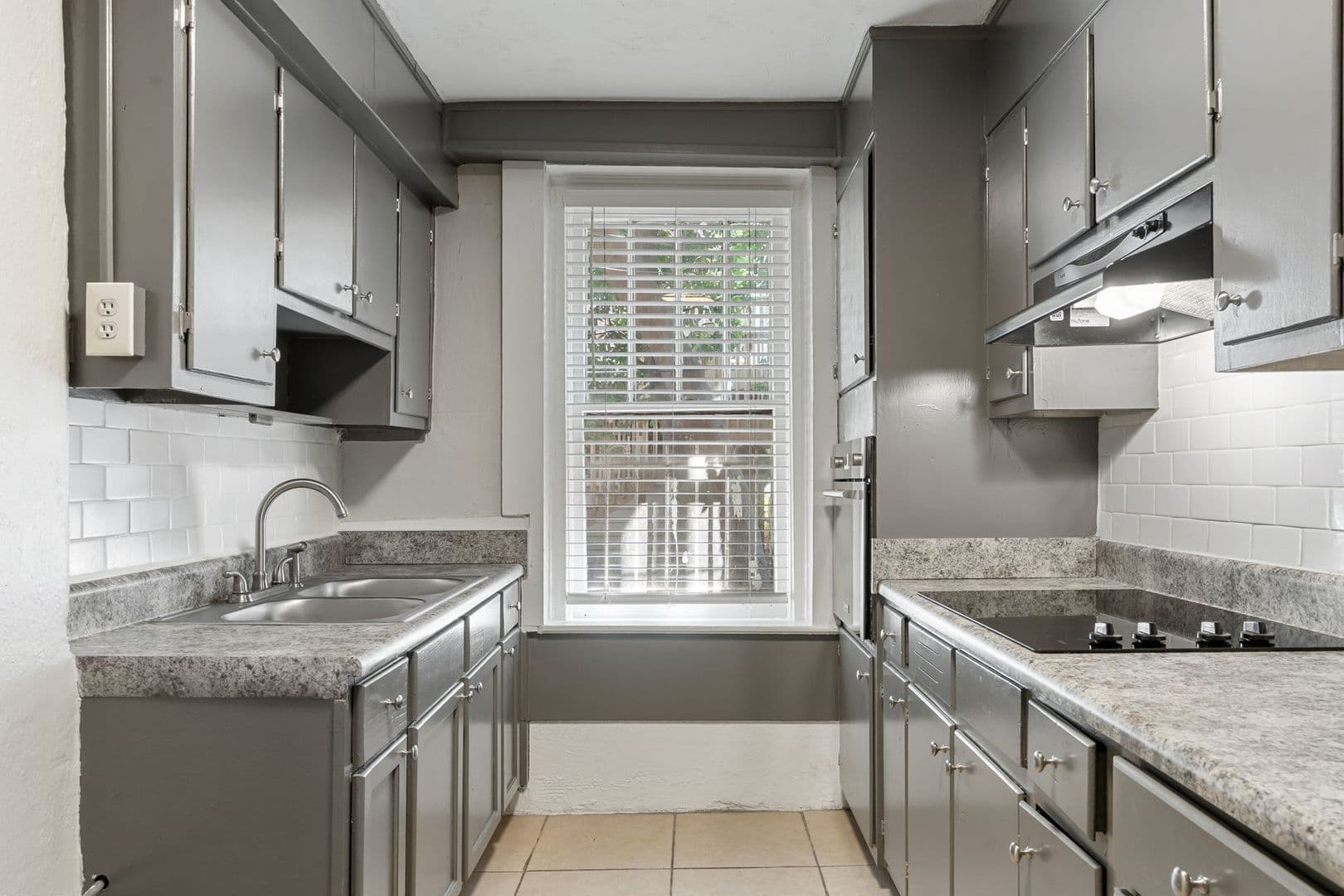 Birmingham Apartment: 3003 13th Ave S