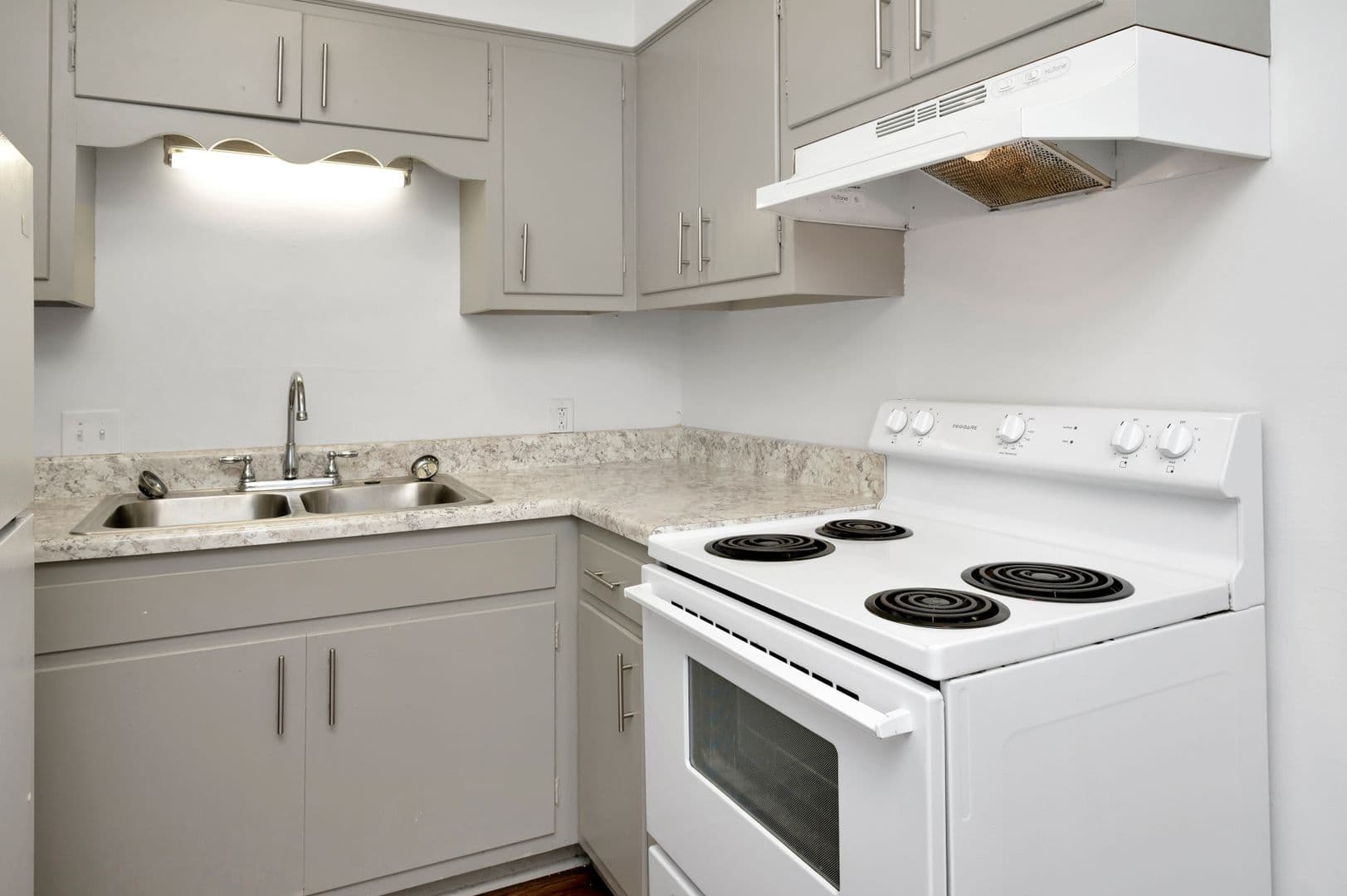 Birmingham Apartment: 1632 13 Street South