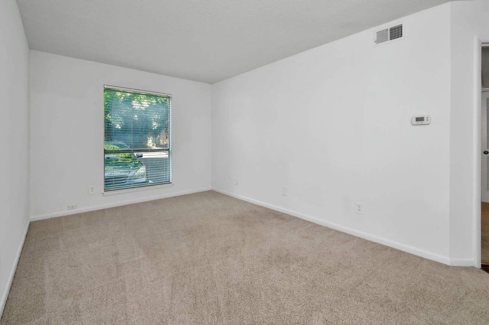 Birmingham Apartment: 1640-1644 12th Street S