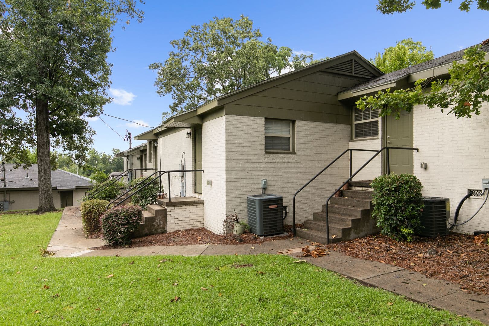 Birmingham Apartment: 731 16th Ave S