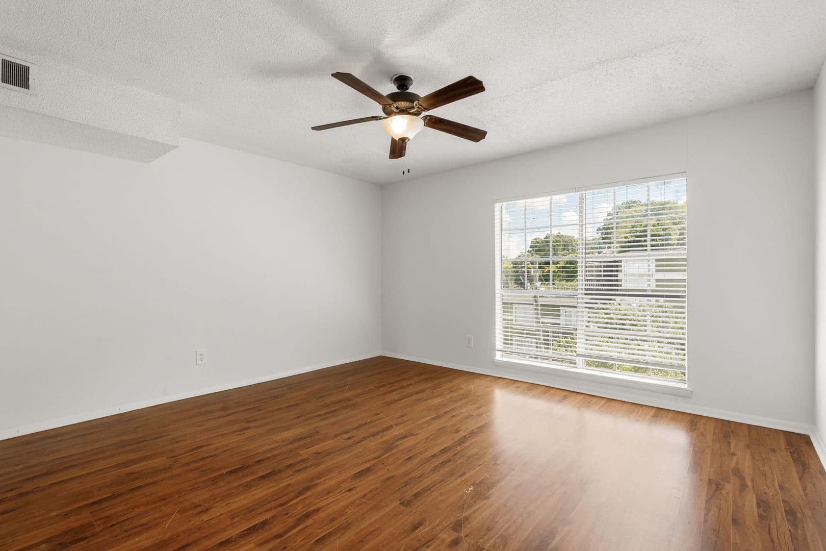 Birmingham Apartment: 1200 18th Ave S