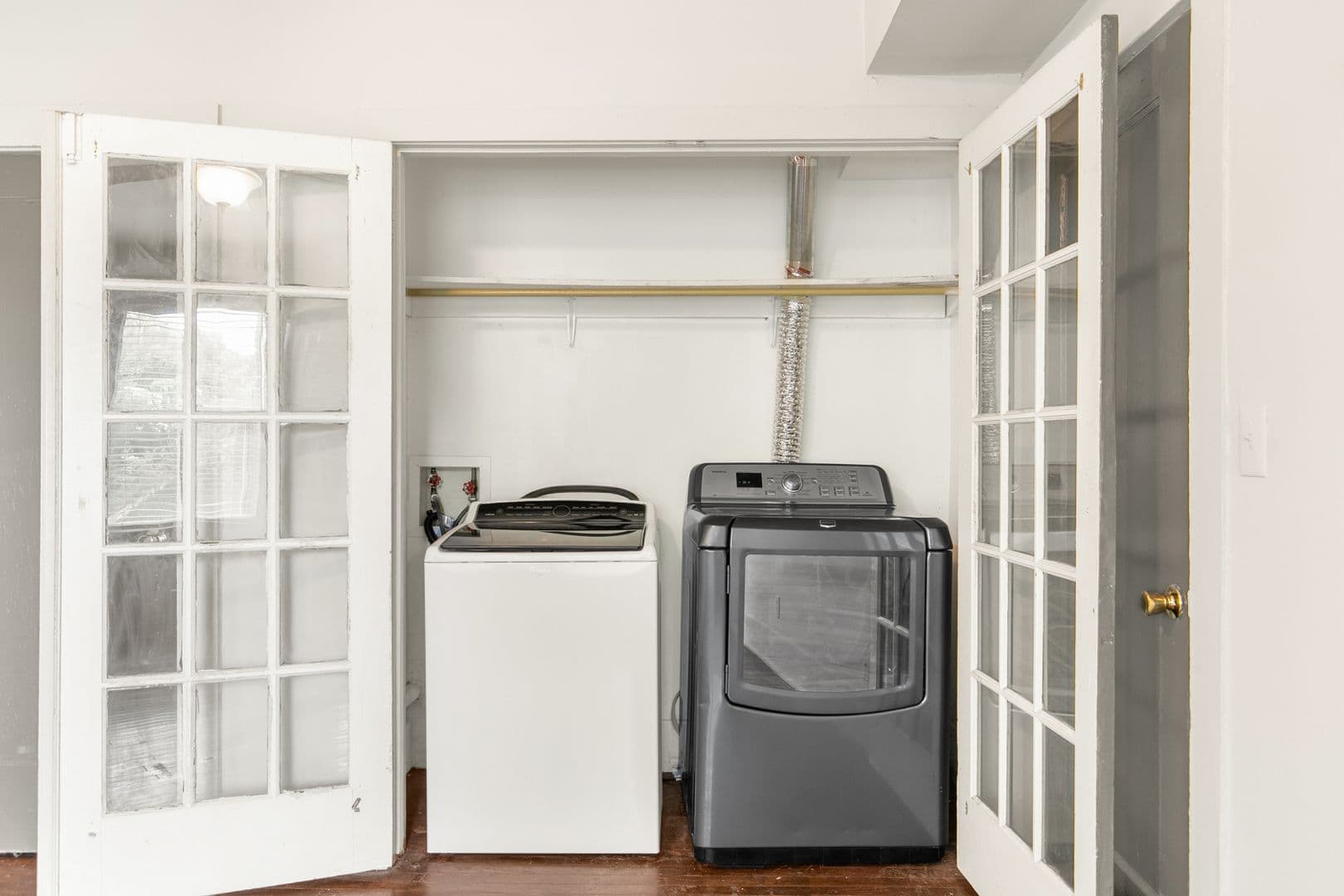 Birmingham Apartment: 1619 16th Avenue South