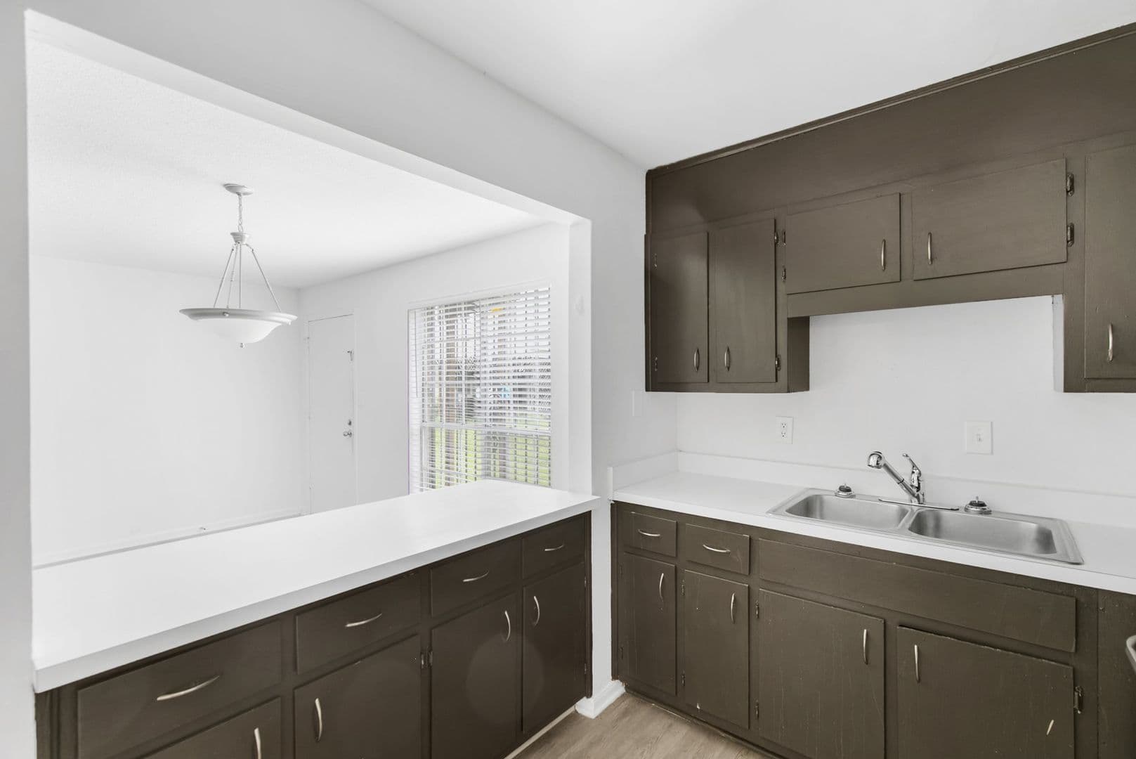 Birmingham Apartment: 1629 14th Ave S