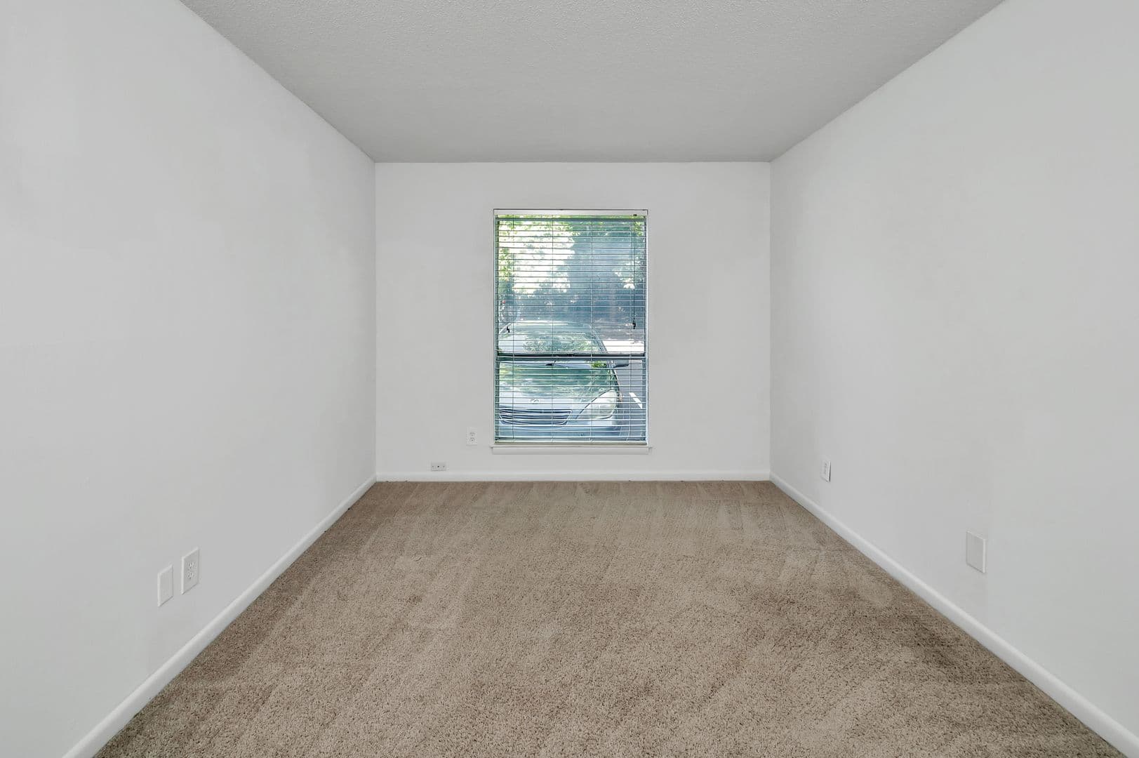 Birmingham Apartment: 1640-1644 12th Street S