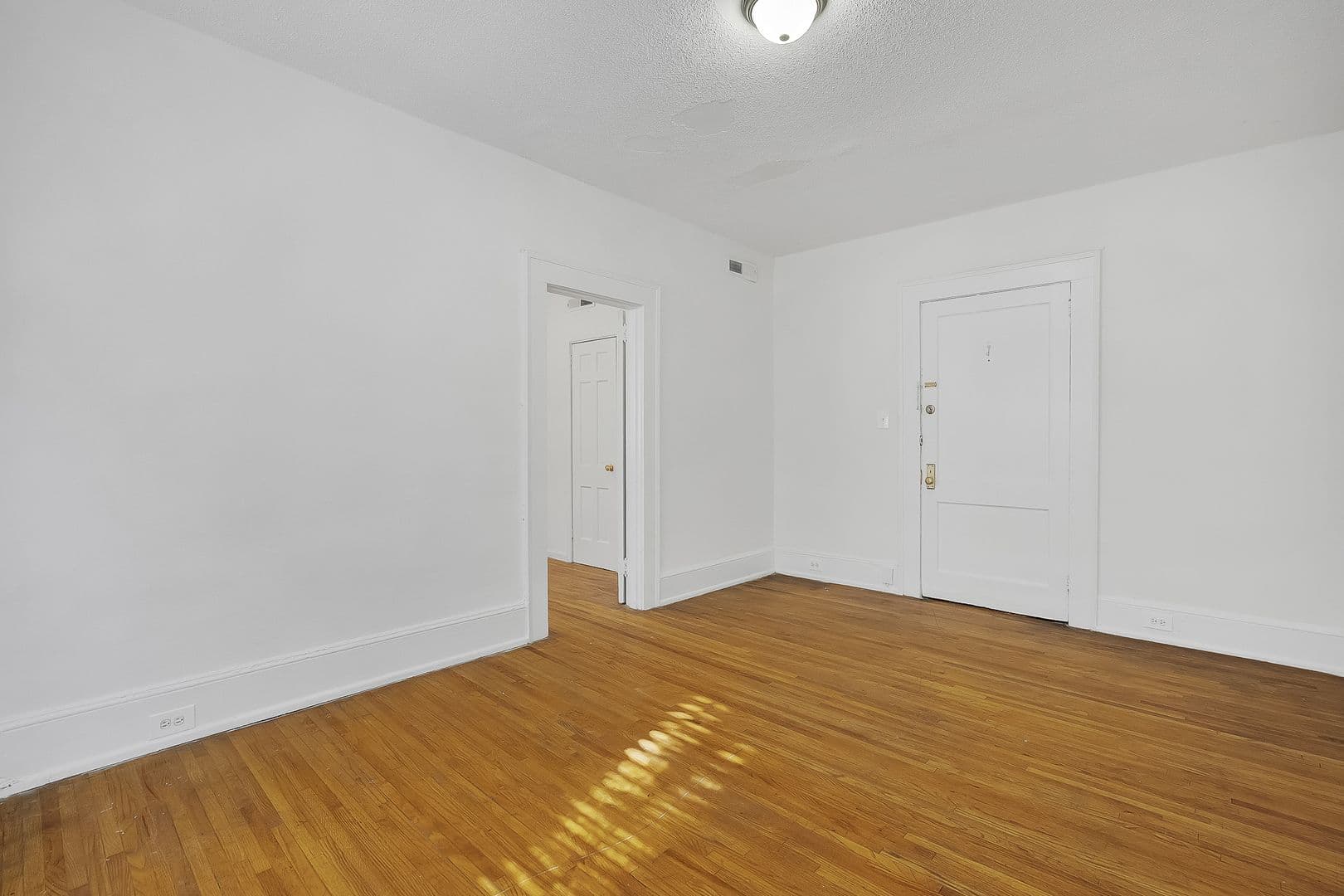 Birmingham Apartment: 1226-1228 29th Street South