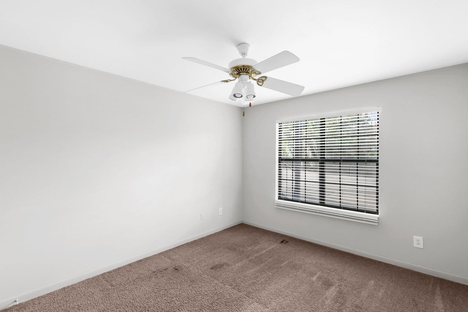 Birmingham Apartment: 909 30th St S