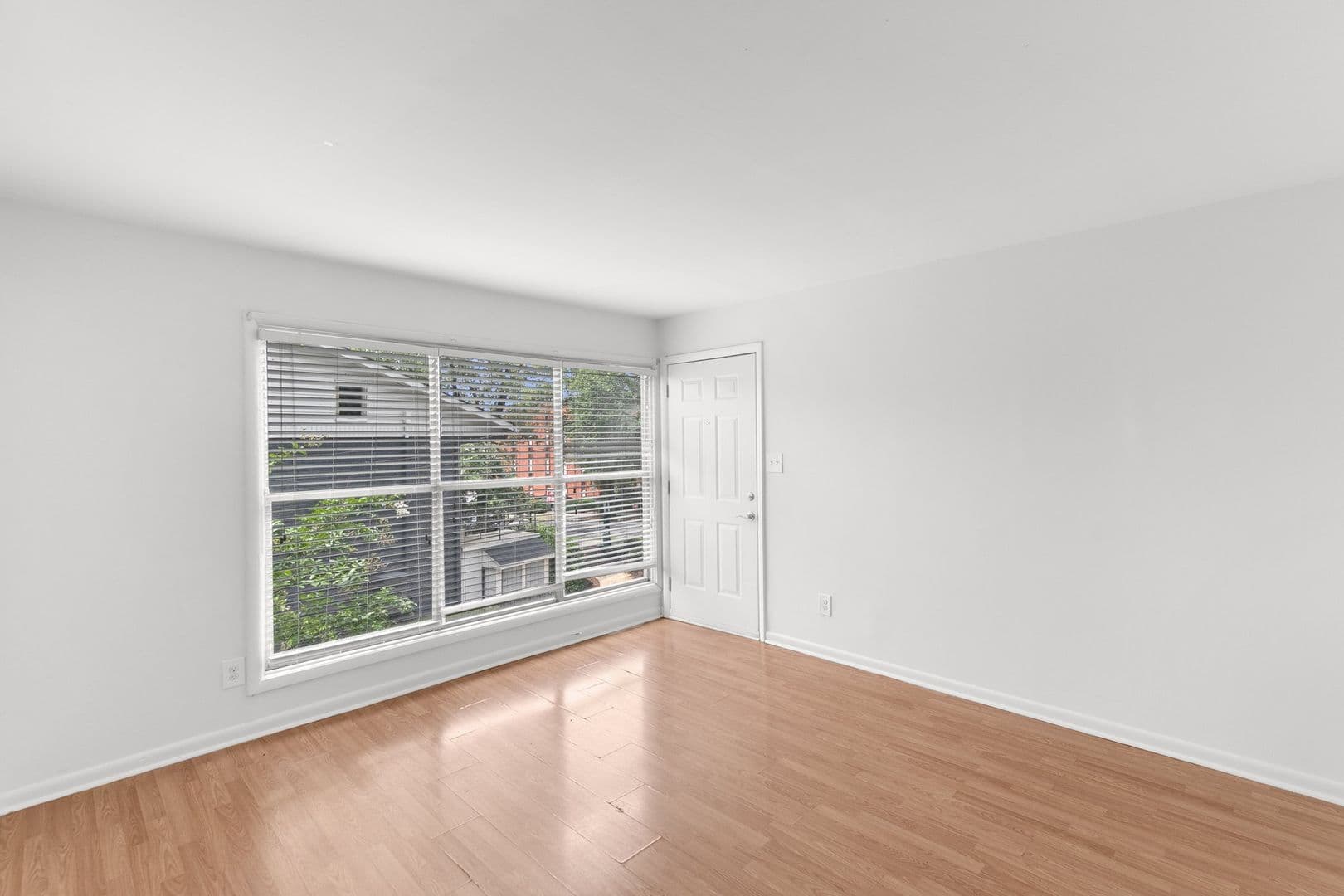 Birmingham Apartment: 1613 13th Ave S