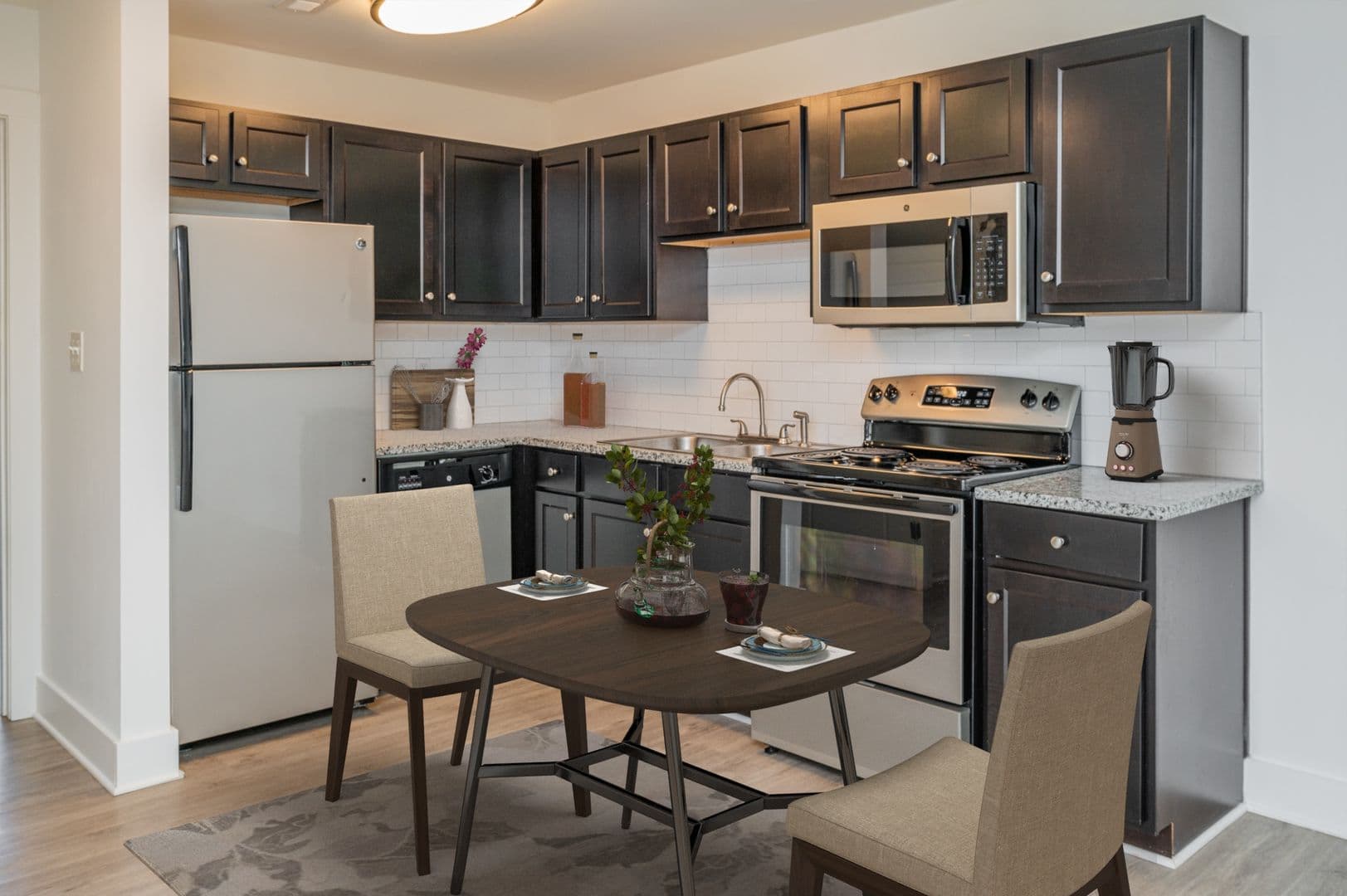 Birmingham Apartment: 3300 Cliff Road S