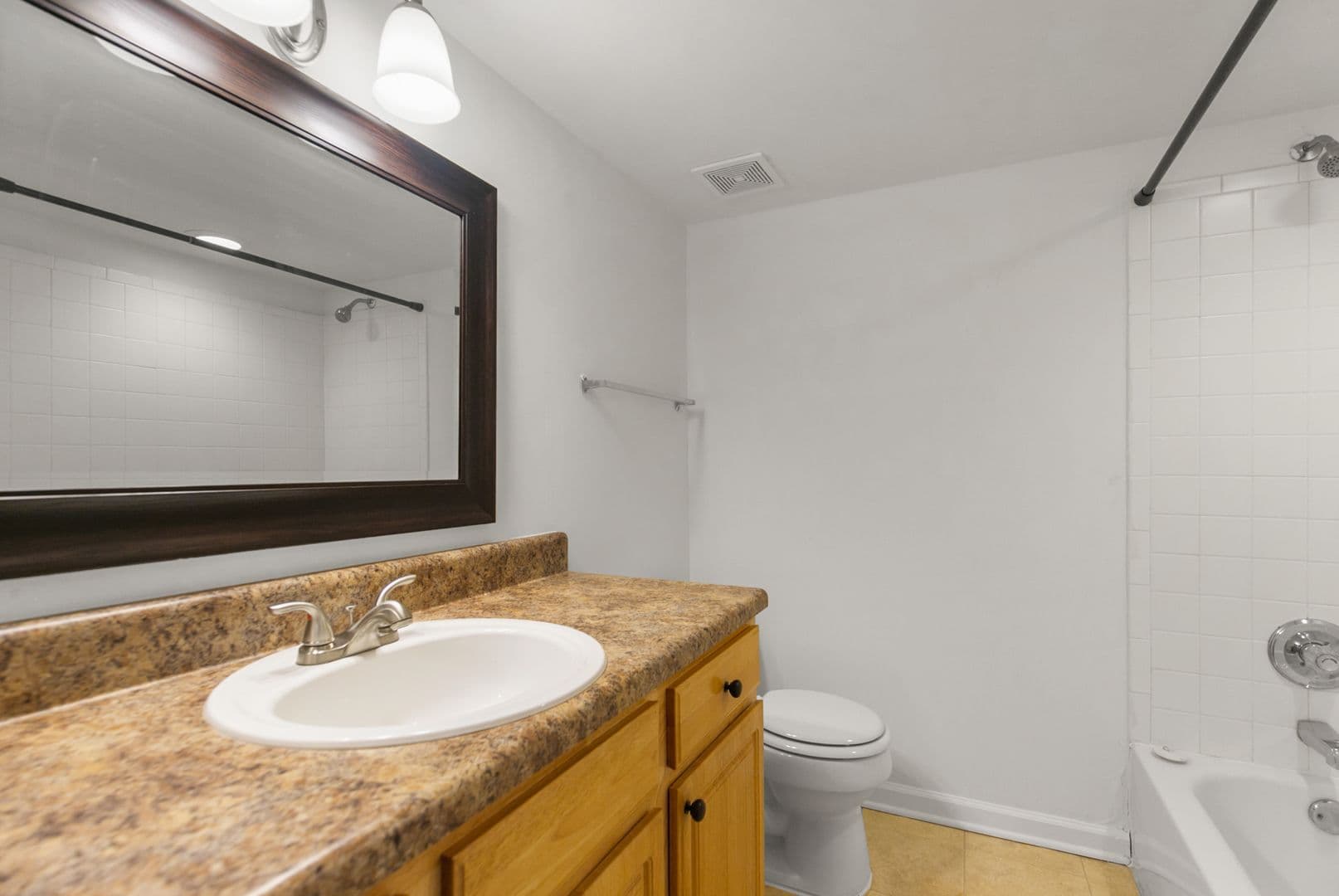 Birmingham Apartment: 1633 13th Ave S