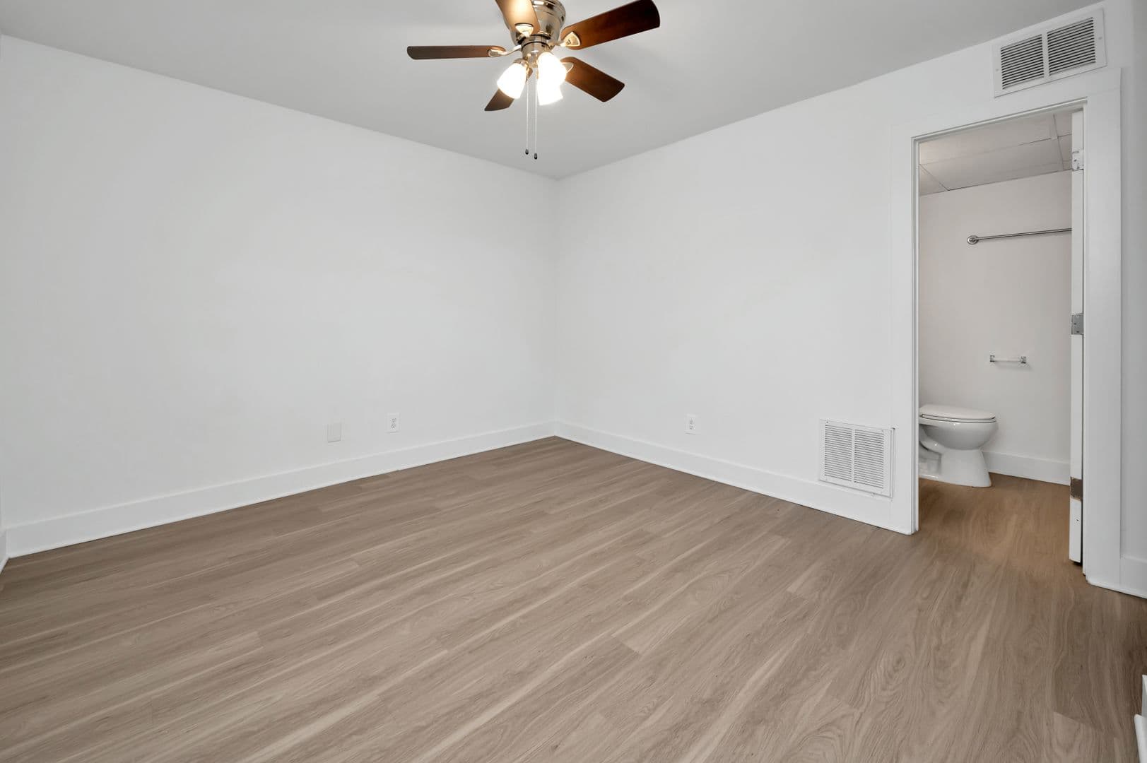 Birmingham Apartment: 1501 16th Ave S