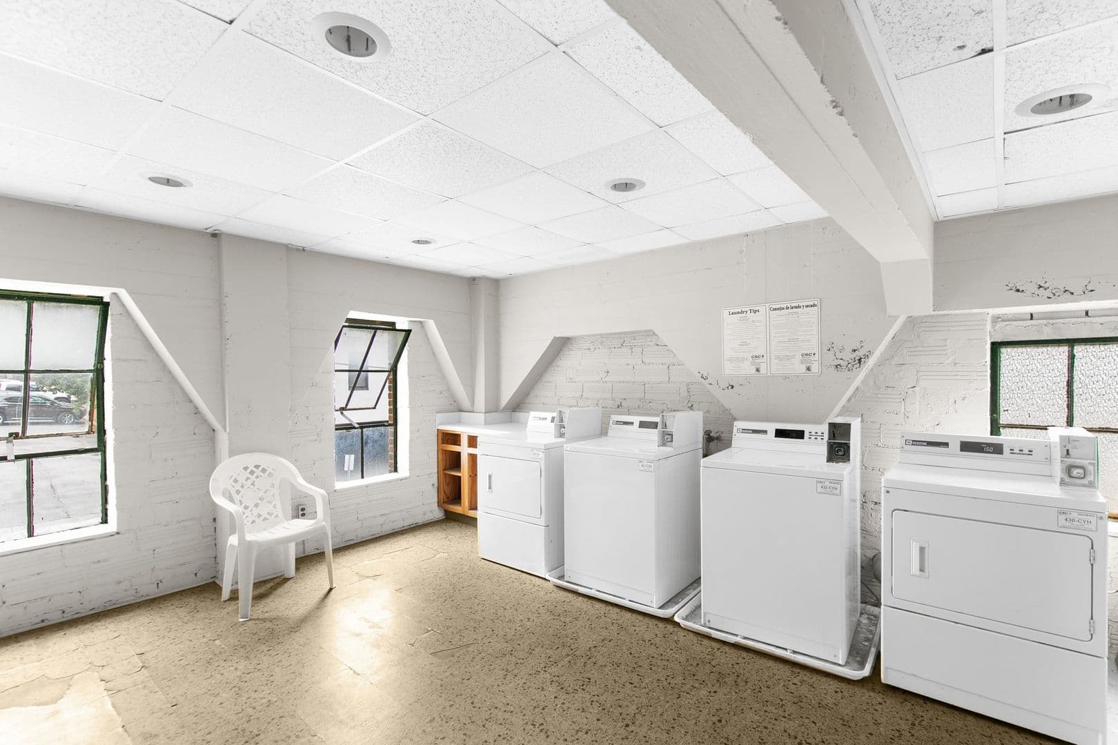 Birmingham Apartment: 2155 11th Court S