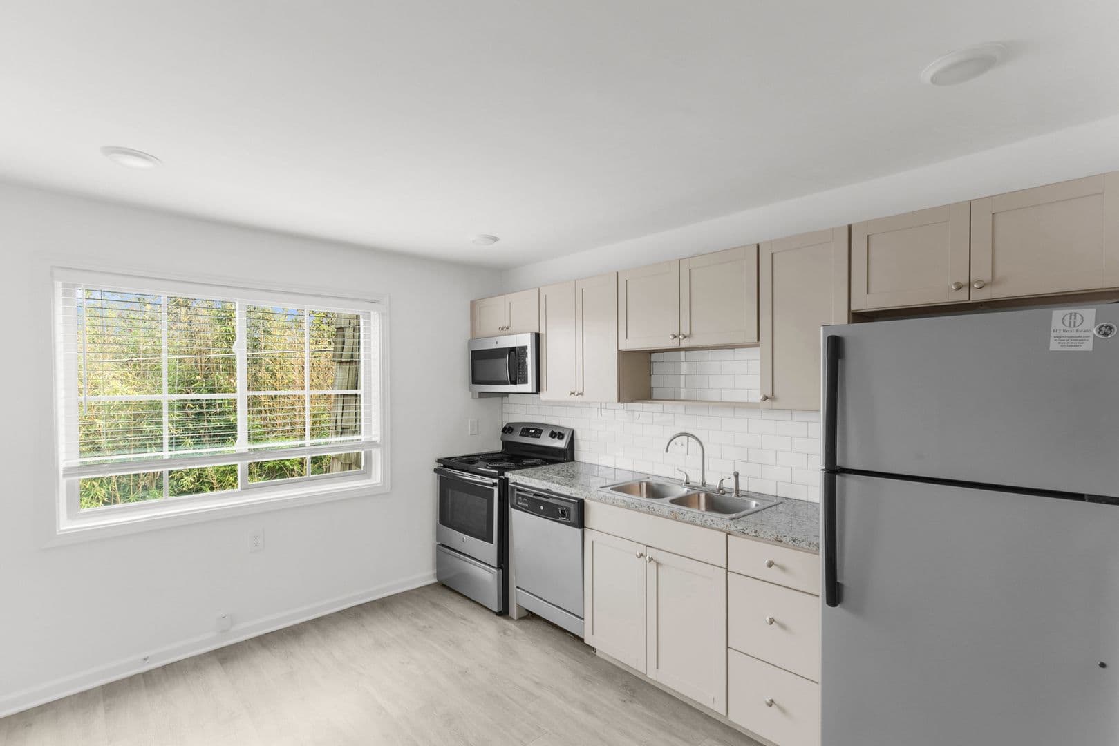 Birmingham Apartment: 827 30th Street S