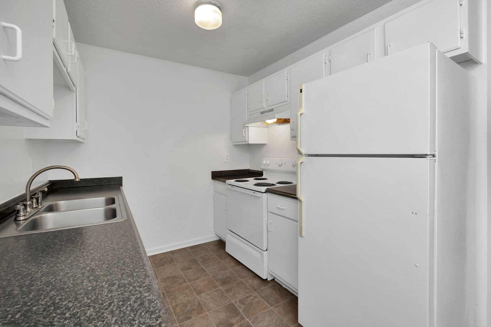 Birmingham Apartment: 1640-1644 12th Street S