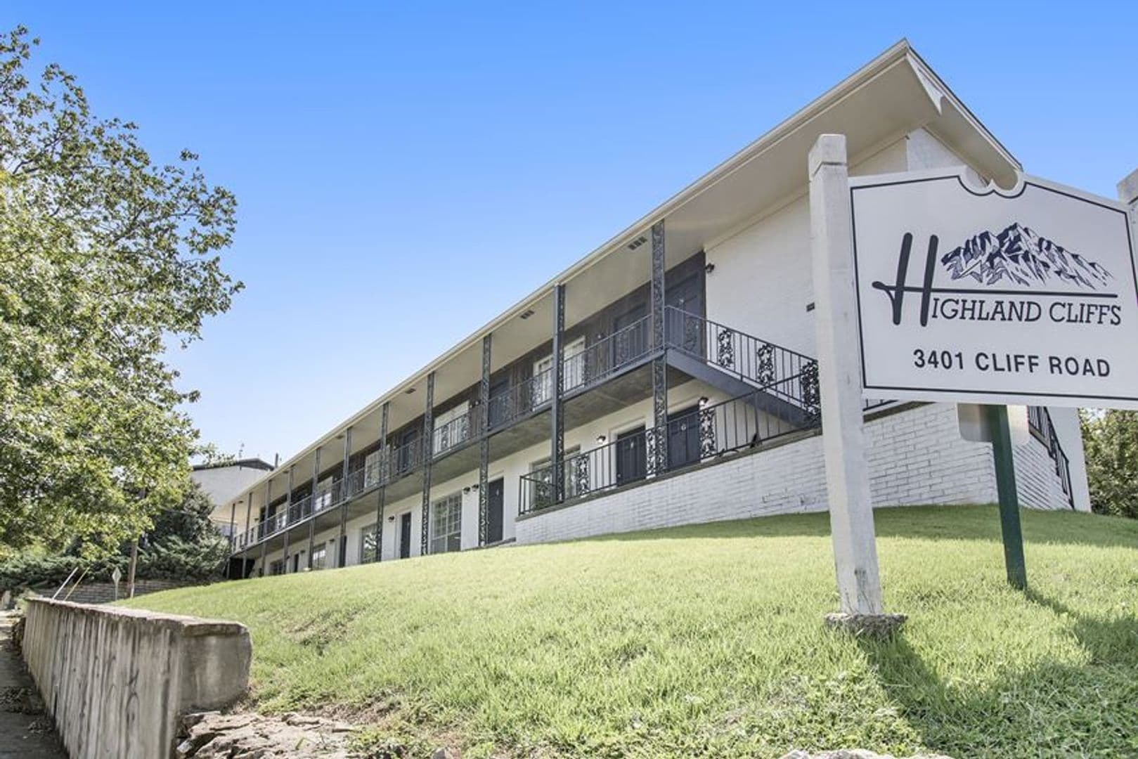 Birmingham Apartment: 3401 Cliff Road