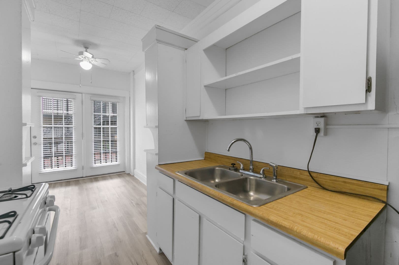 Birmingham Apartment: 3003 13th Ave S