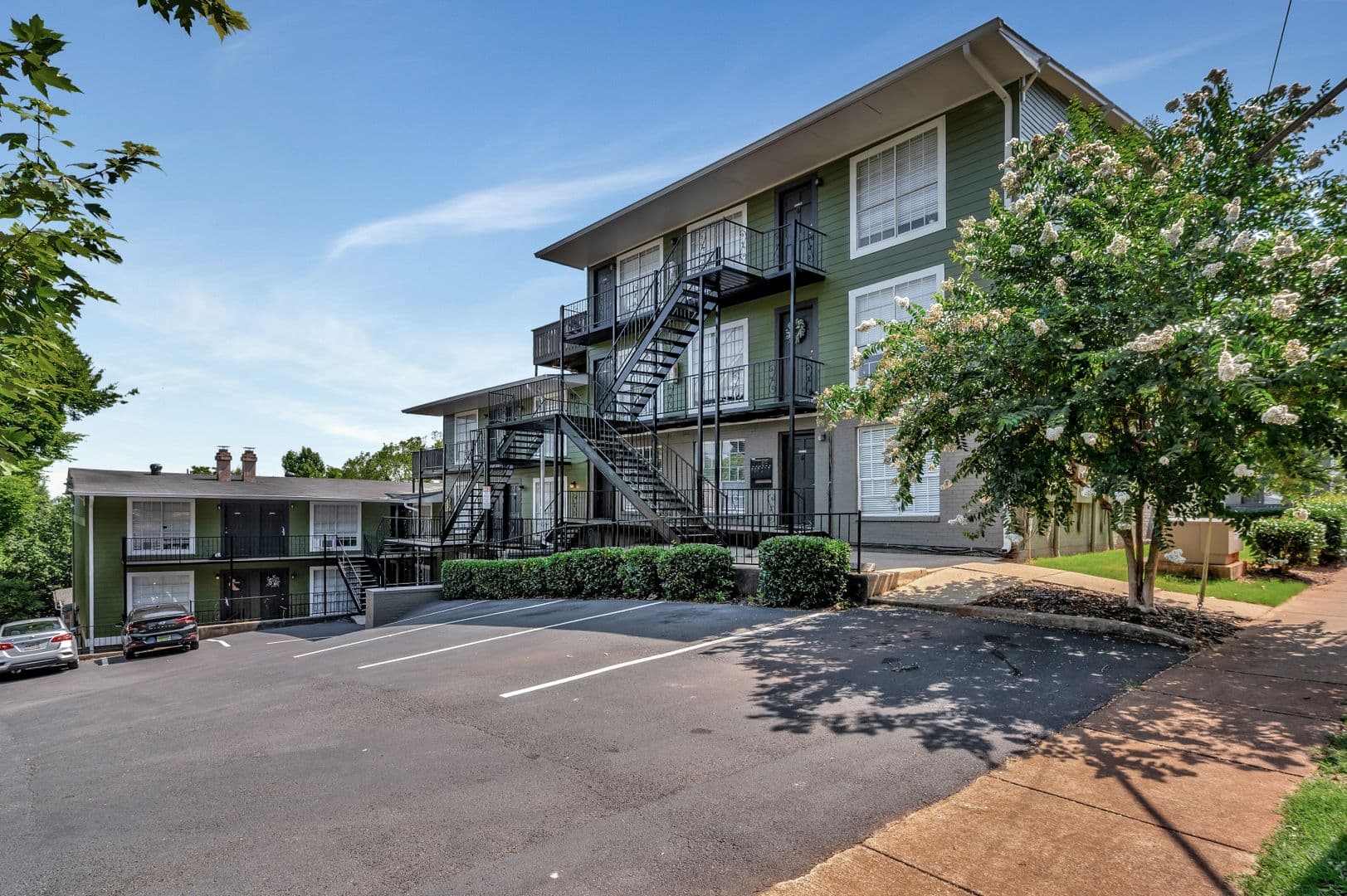 Birmingham Apartment: 1200 18th Ave S