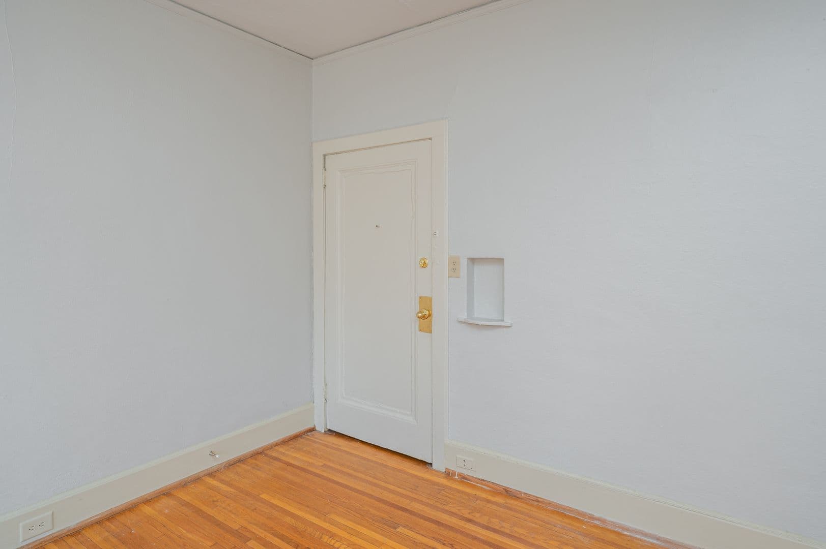 Birmingham Apartment: 1223 29th St S
