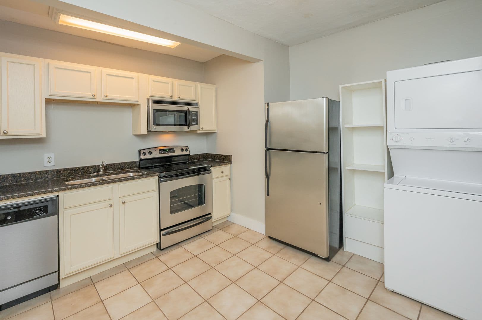 Birmingham Apartment: 1200 30th Str S