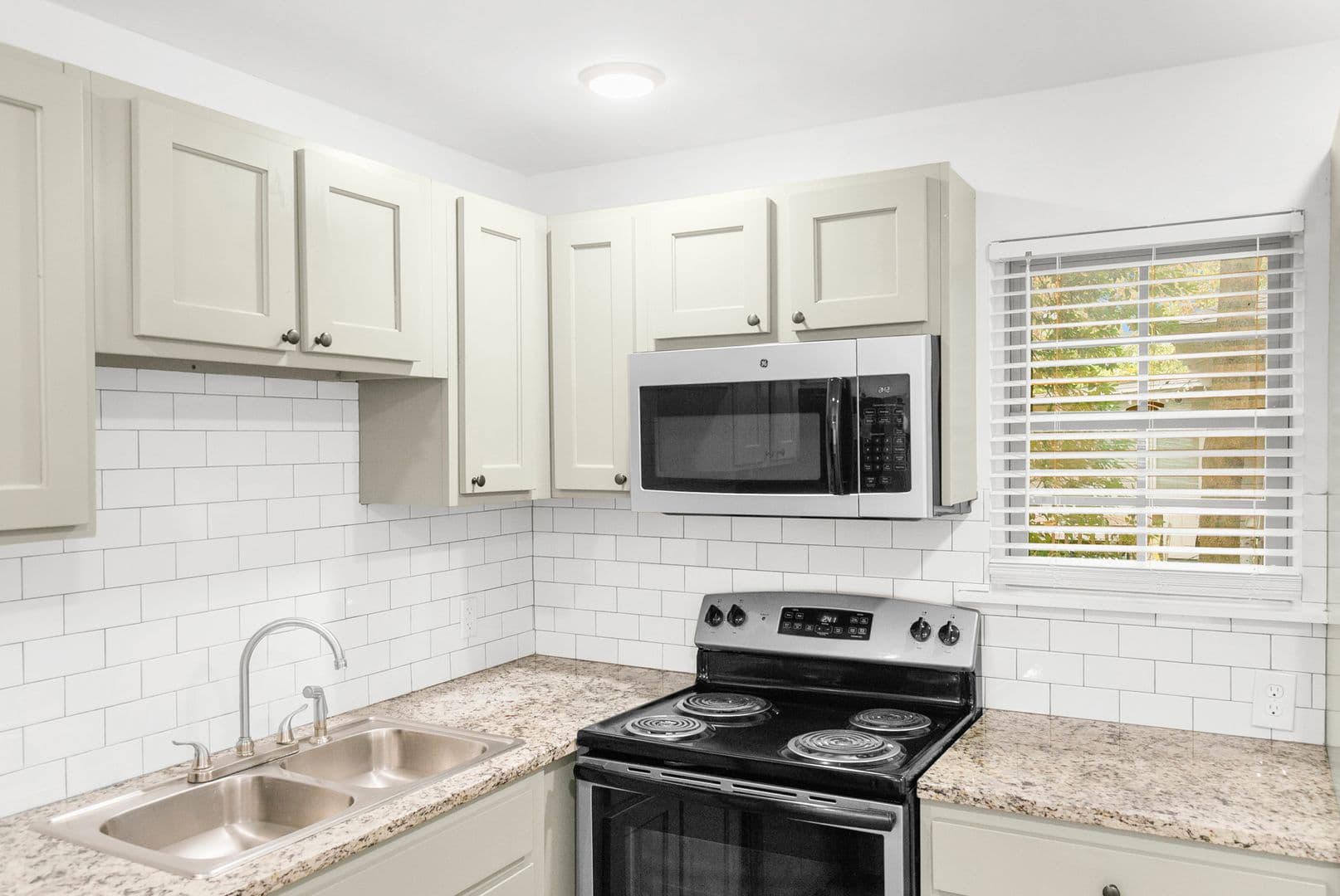 Birmingham Apartment: 4416-4420 5th Ave S
