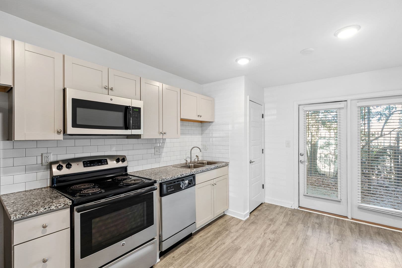 Birmingham Apartment: 685-691 Idlewild Circle