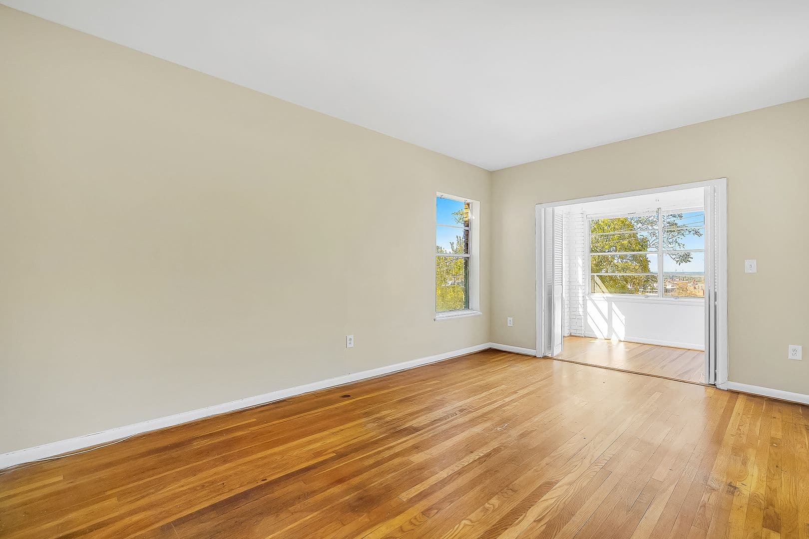 Birmingham Apartment: 2305 Arlington Crescent
