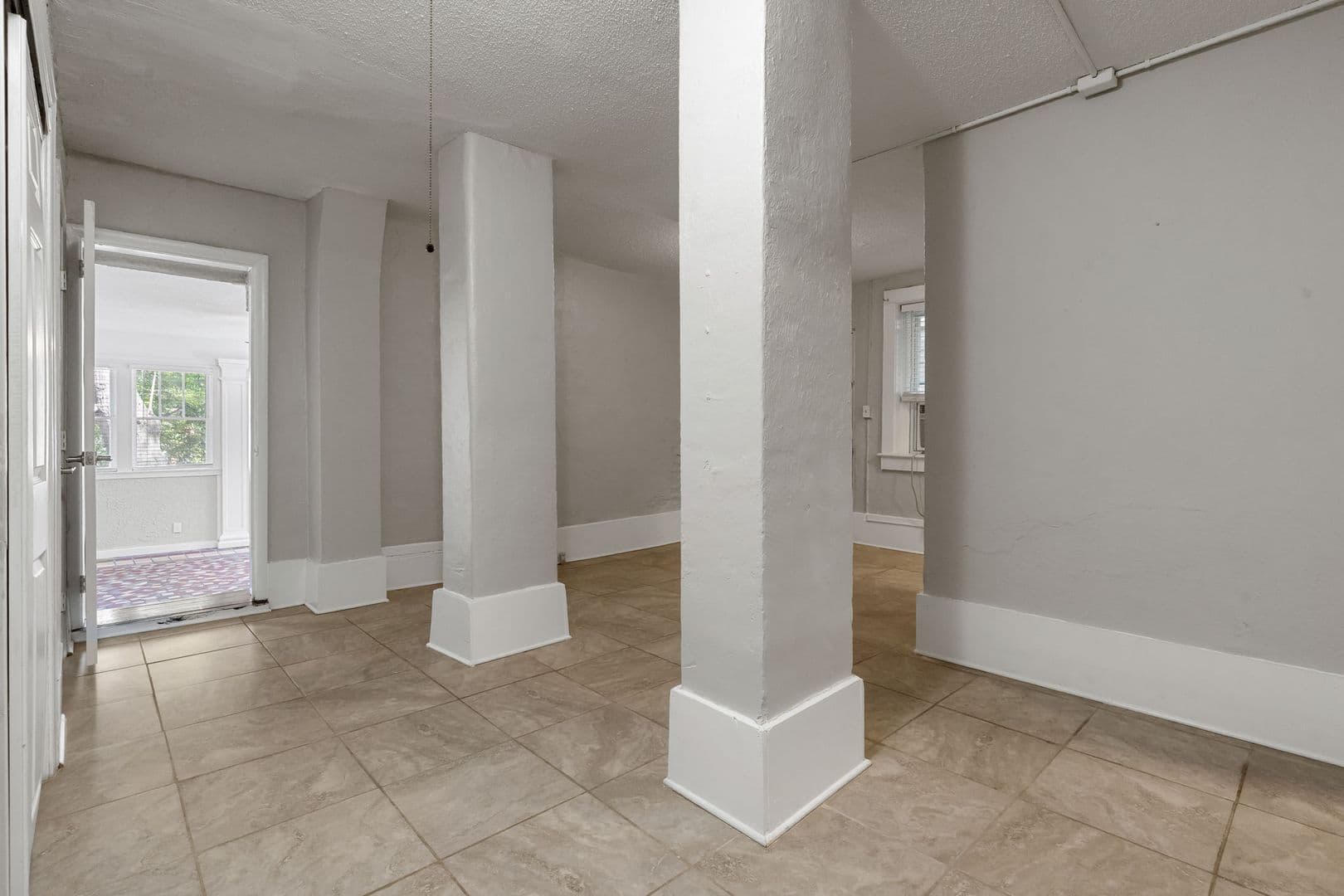 Birmingham Apartment: 3003 13th Ave S