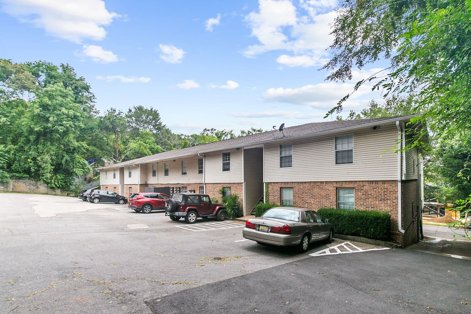 Birmingham Apartment: 1417 33rd St S