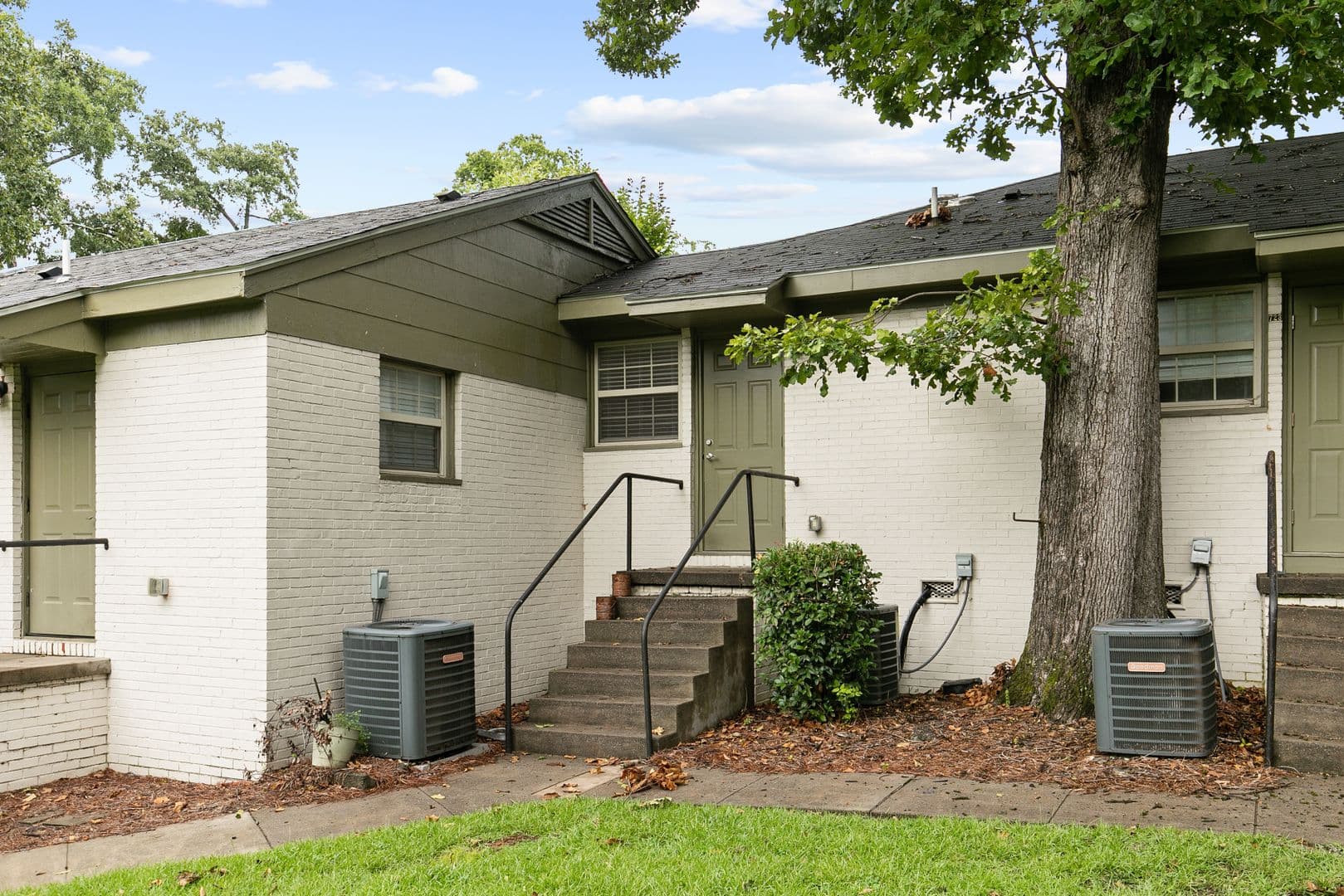 Birmingham Apartment: 731 16th Ave S