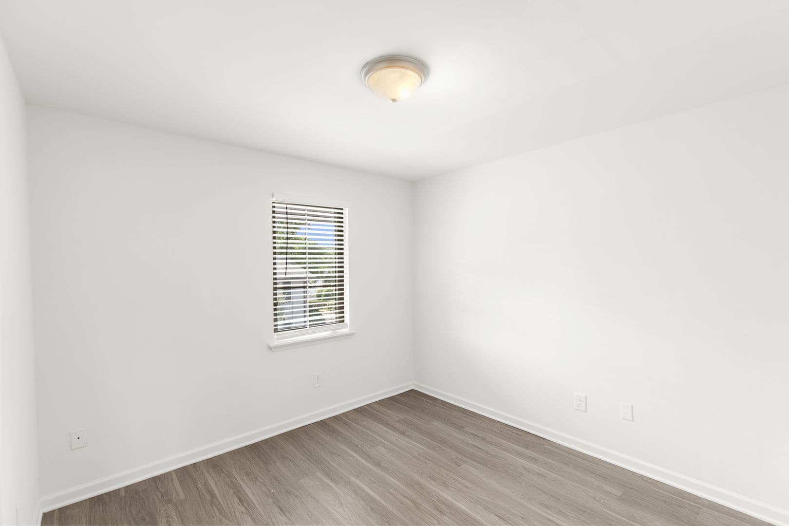Birmingham Apartment: 4237-4241 5th Ave S