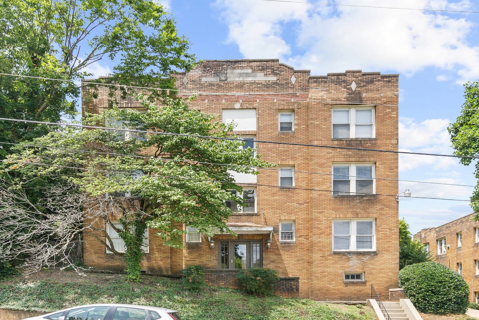 Birmingham Apartment: 1000-1010 18th Street S