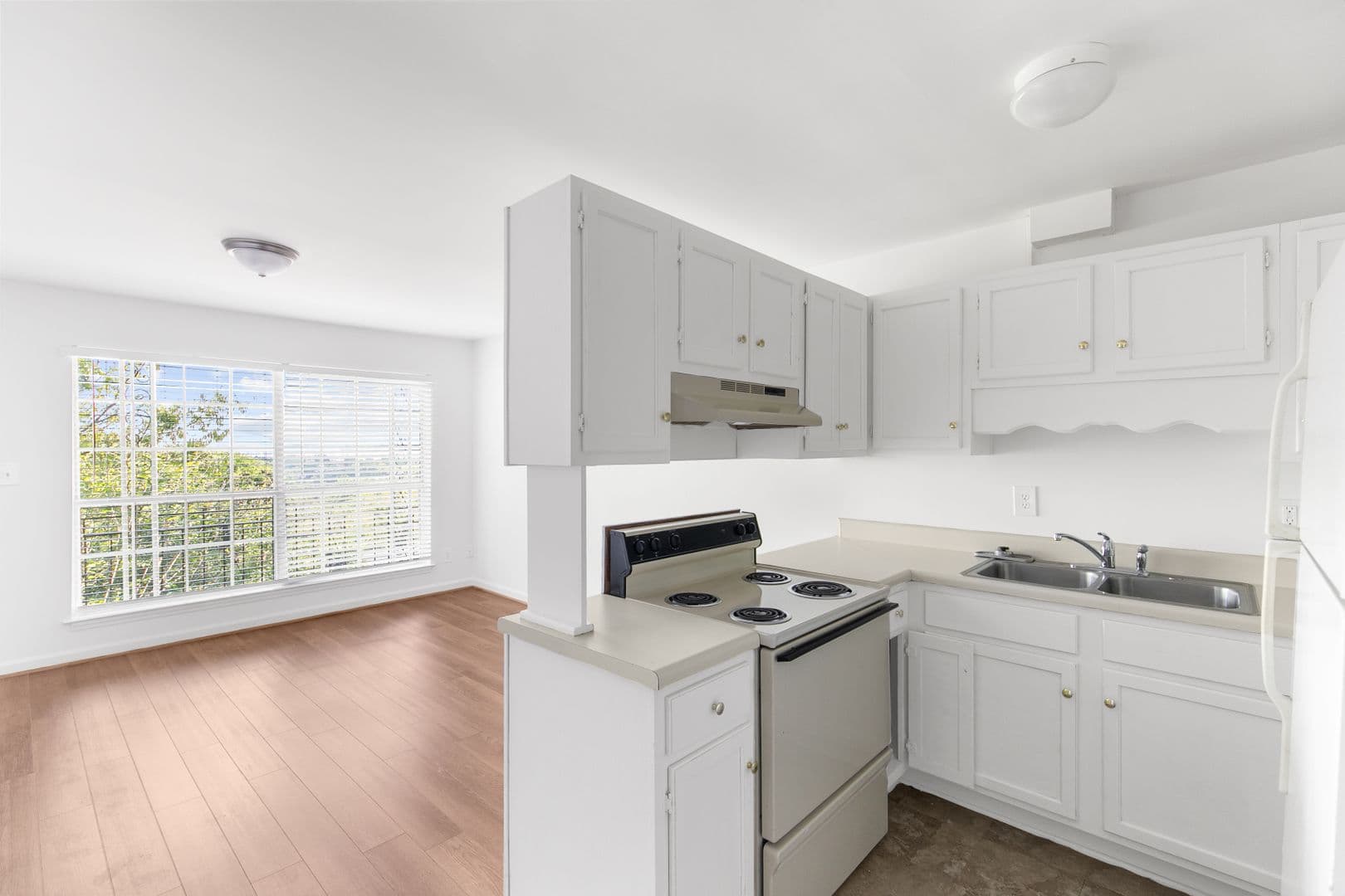 Birmingham Apartment: 1325 34th Street South