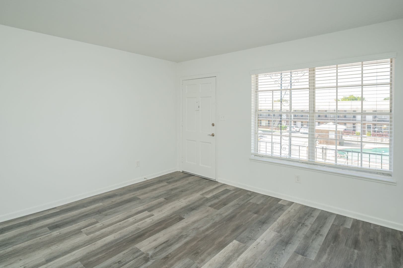 Birmingham Apartment: 3477 Cliff Terrace S
