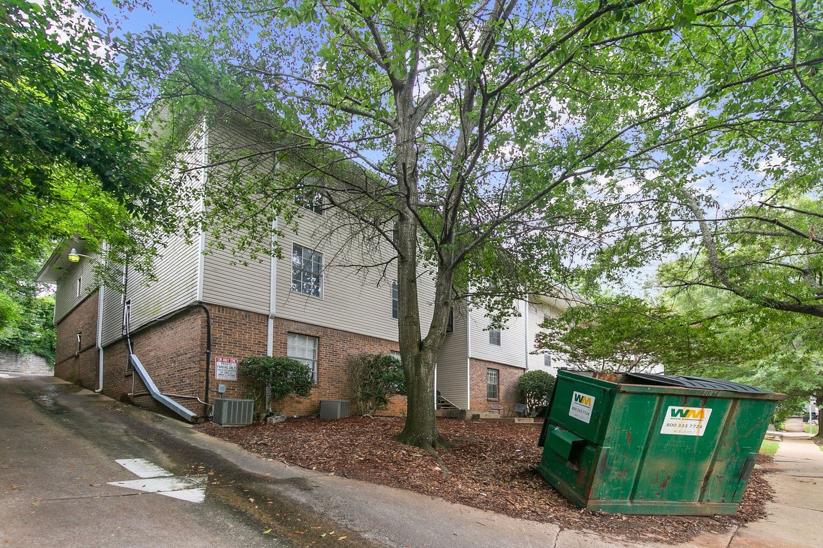 Birmingham Apartment: 1417 33rd St S