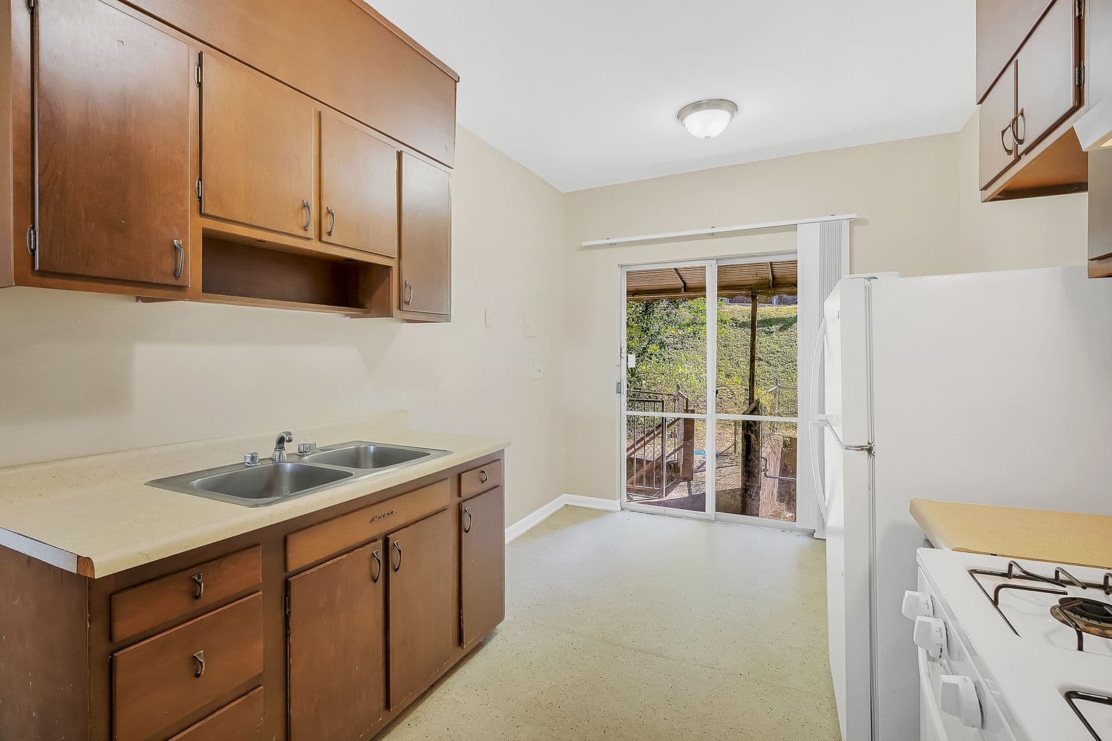 Birmingham Apartment: 2305 Arlington Crescent