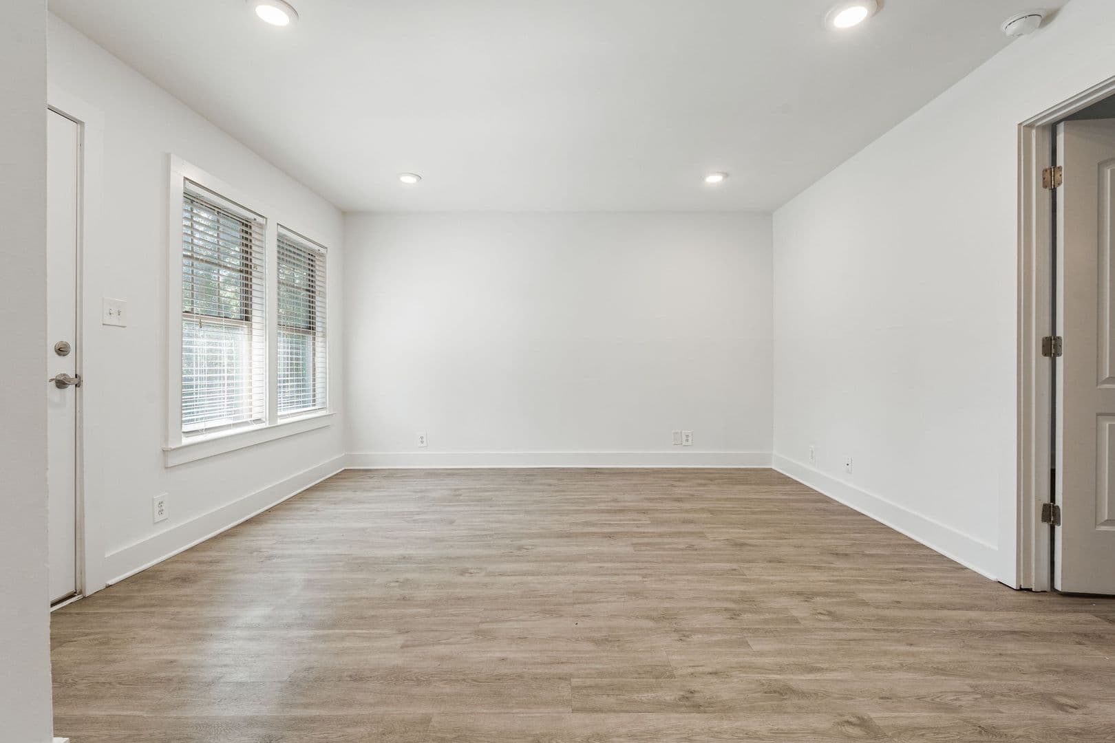 Birmingham Apartment: 1633 13th Ave S