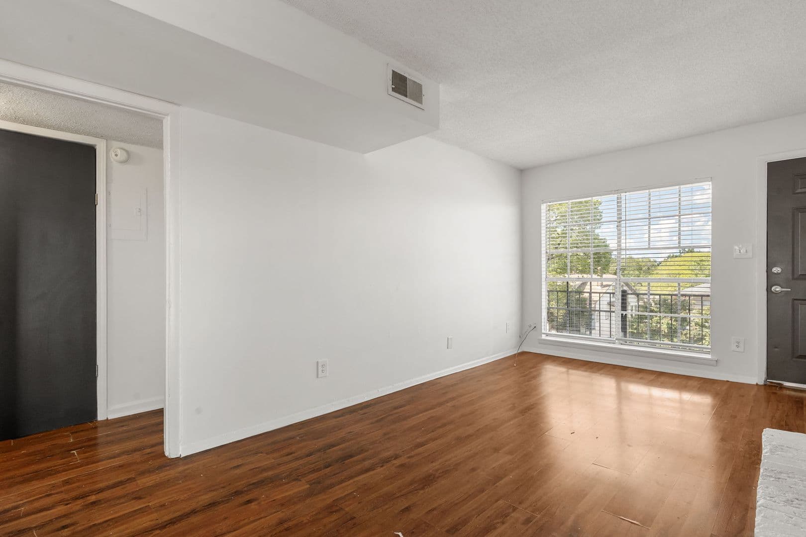 Birmingham Apartment: 1200 18th Ave S