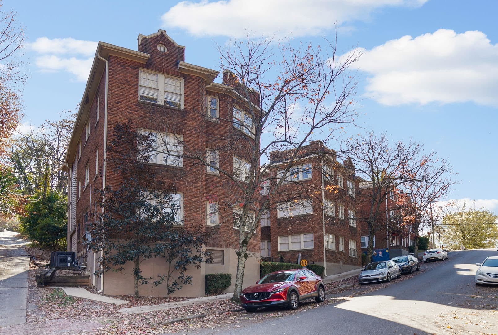 Birmingham Apartment: 2907 13th Avenue South