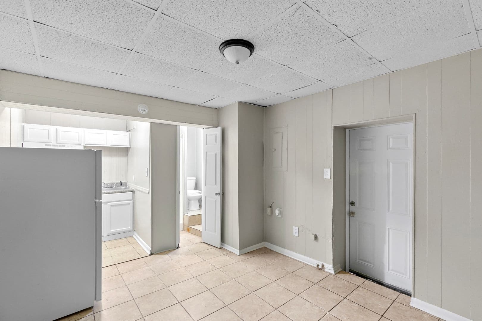 Birmingham Apartment: 1327 16th Street South