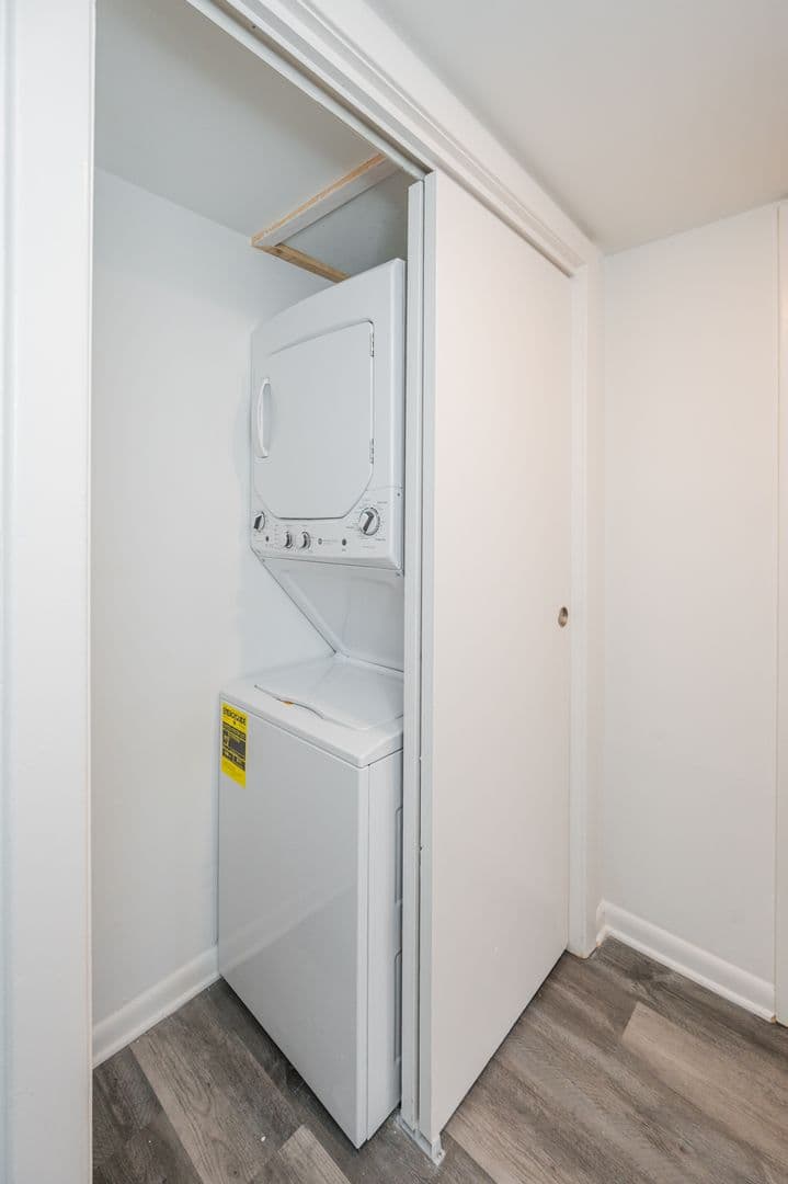 Birmingham Apartment: 3477 Cliff Terrace S