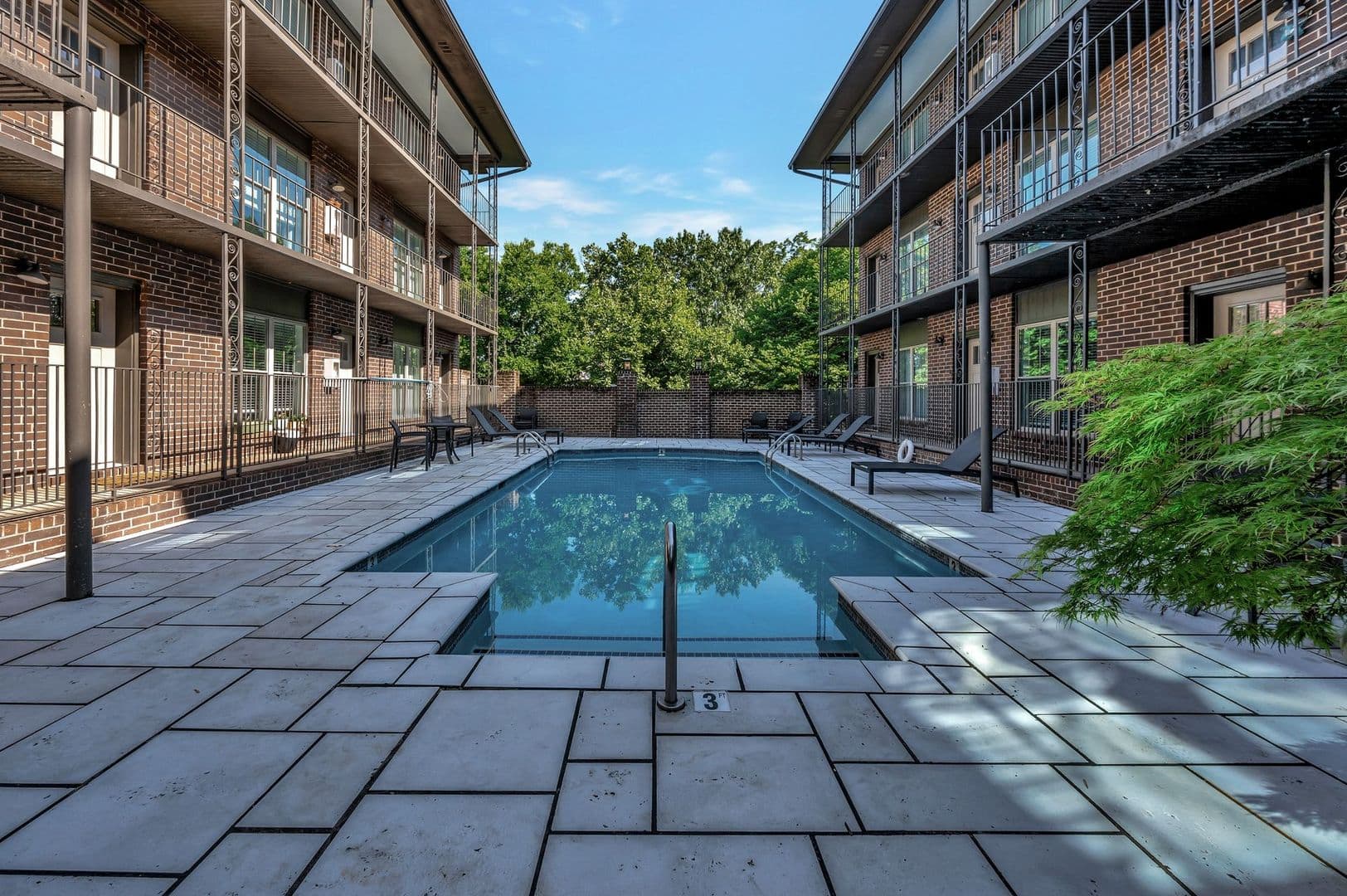 Birmingham Apartment: 1501 15th Ave S