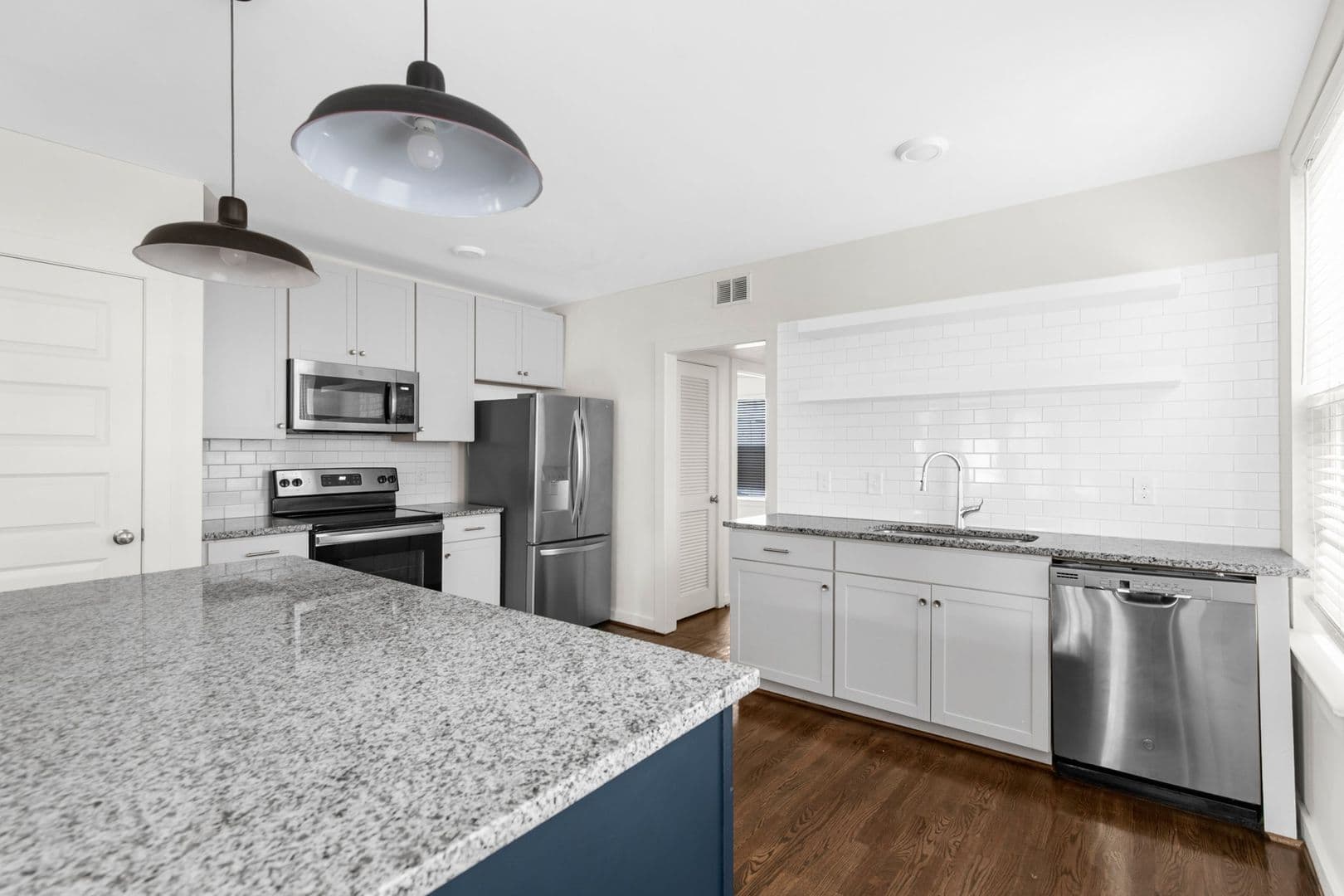 Birmingham Apartment: 901 38th St S