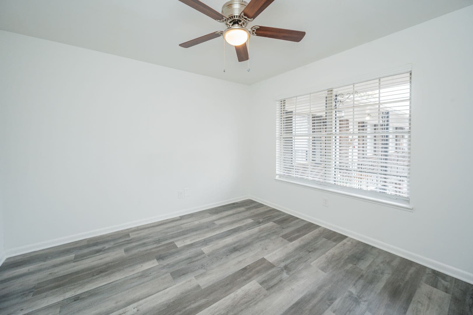 Birmingham Apartment: 3477 Cliff Terrace S